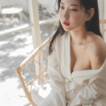 Zenny 脸蛋稚嫩韩国网红 12套写真合集【2.84GB】百度网盘