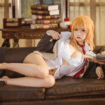 是一只废喵了 身材超赞 广东妹子 6套性感写真 12.28更新【1.59GB】