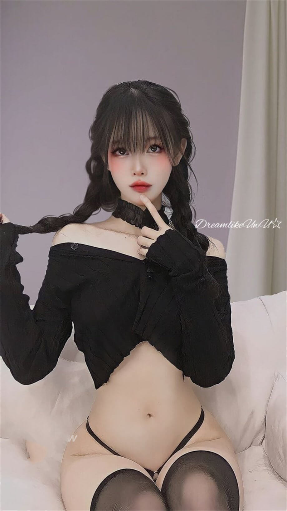 DreamlikeUwU 写真合集持续更新:制服、Cosplay与作品整理指南 1 DreamlikeUwU 制服诱惑 最新写真套图合集下载